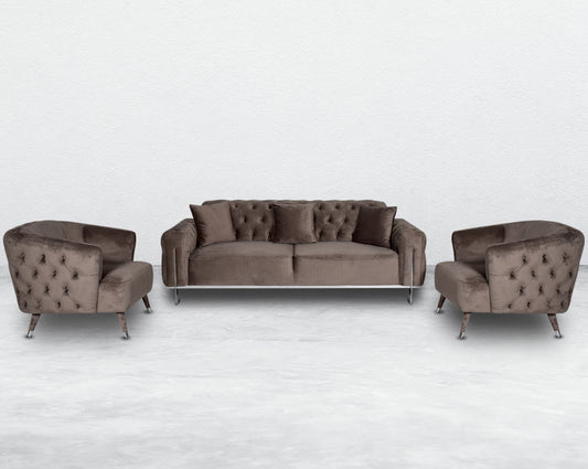 This 3+1+1 sofa set beautifully showcases the ancient craft of button tufting upholstery throughout the front along with the use of excellent quality fabric and comfortable seating for a sophisticated appeal.