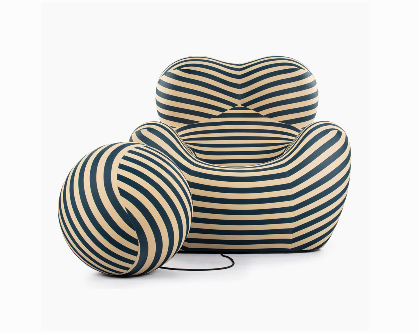Unico Lounge Chair