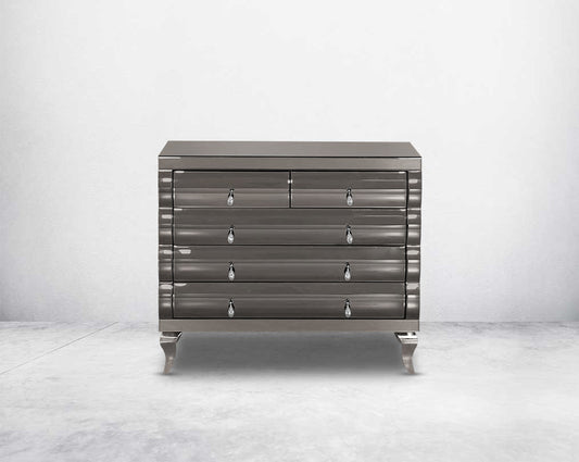 Chest of  closed drawers in a grey 