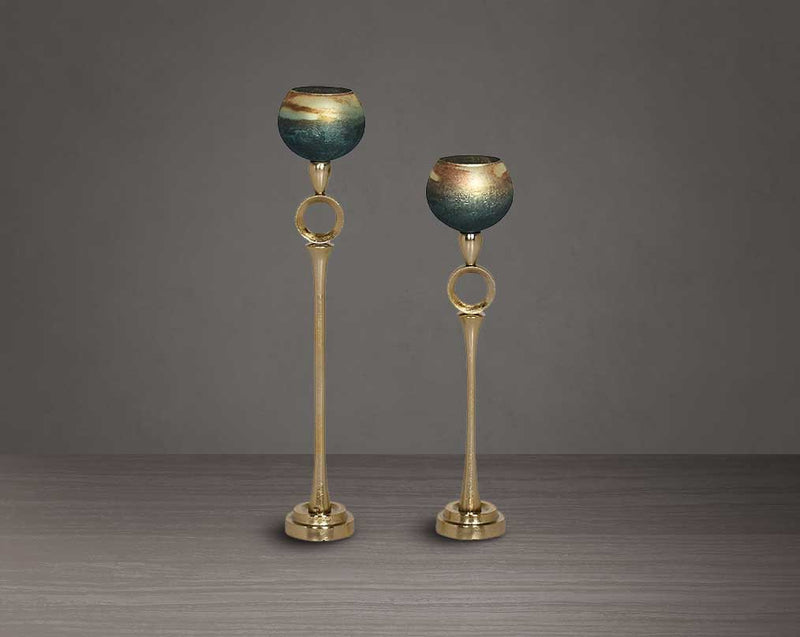 Decorative Goblet T-Lite holder in a champagne glass and antique gold aluminium base.