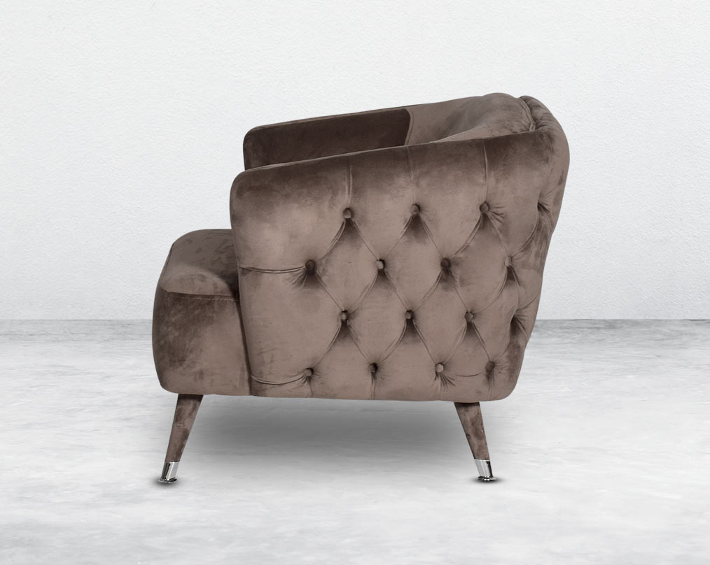 This 1 sofa set beautifully showcases the ancient craft of button tufting upholstery throughout the front along with the use of excellent quality fabric and comfortable seating for a sophisticated appeal.