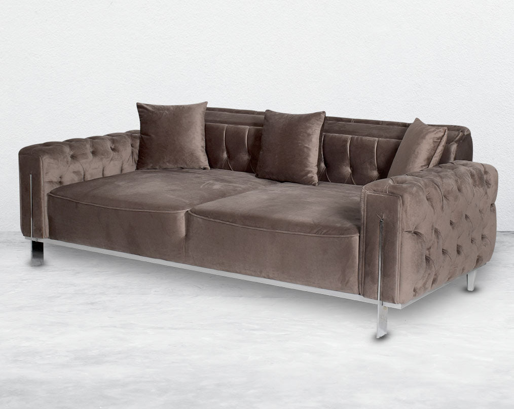 This 3  sofa set beautifully showcases the ancient craft of button tufting upholstery throughout the front along with the use of excellent quality fabric and comfortable seating for a sophisticated appeal.