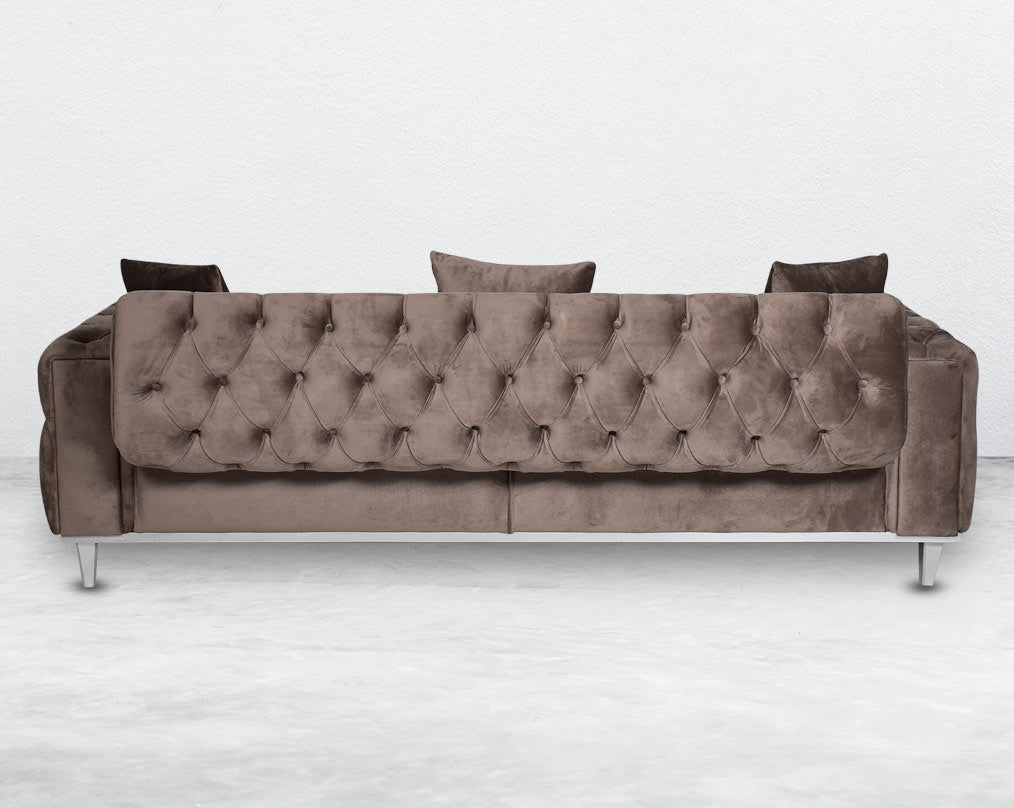 This 3  sofa set beautifully showcases the ancient craft of button tufting upholstery throughout the front along with the use of excellent quality fabric and comfortable seating for a sophisticated appeal.