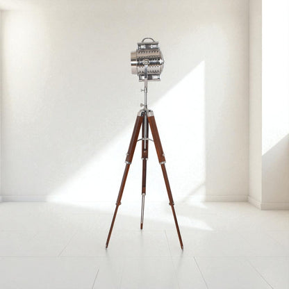 Conrado Tripod Light