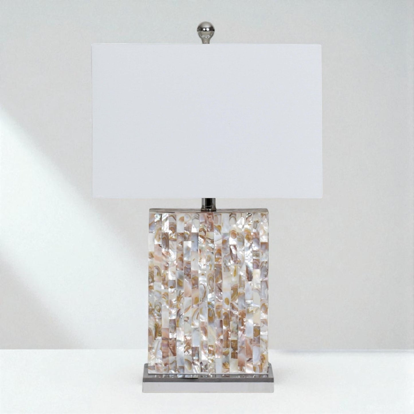 Decorative lamp with a rectangular base featuring母亲贝母片 on a white background